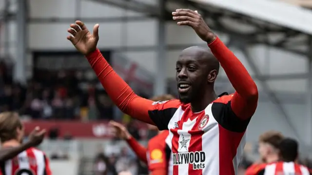 Brentford striker Yoane Wissa celebrates