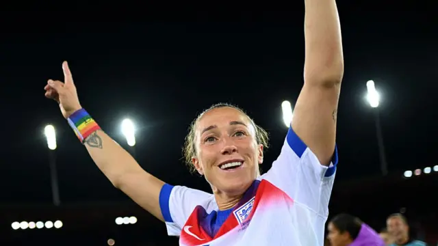 Lucy Bronze of England celebrates following the teams victory and progression to the semi-final at the end of the UEFA Women's EURO 2025 Quarter-Final match between Sweden and England at Stadion Letzigrund