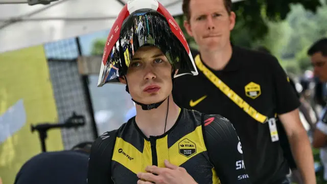 Jonas Vingegaard before the start of stage 13 of the 2025 Tour de France