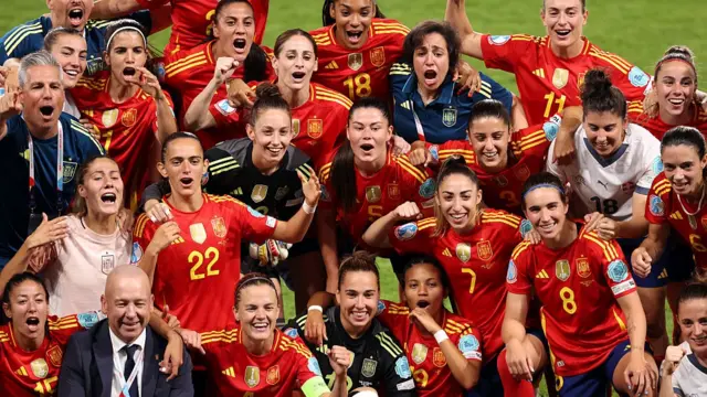 Spain celebrating the win