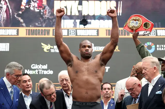 Daniel Dubois weighs in