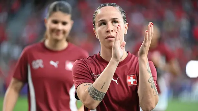 Geraldine Reuteler of Switzerland warming up