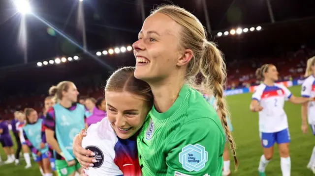 Chole Kelly and Hannah Hampton celebrating