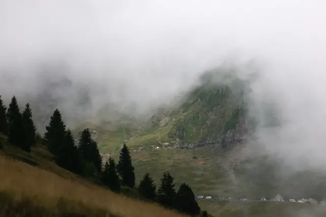 General view of fog during stage 14