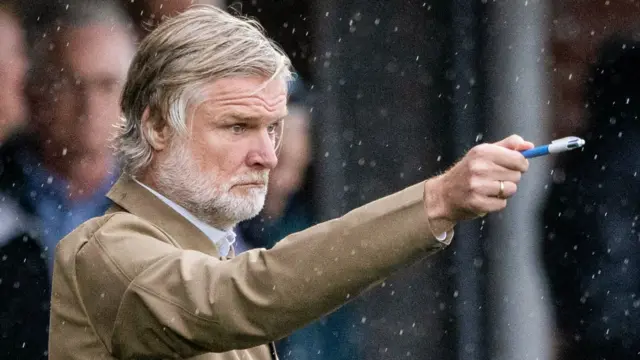 Dundee head coach Steven Pressley