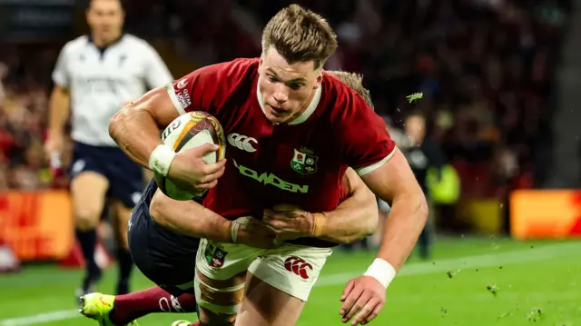 Huw Jones
