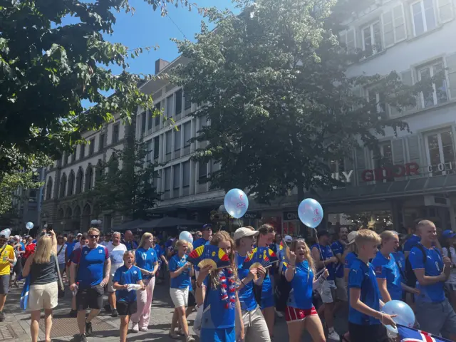 Iceland v Finland fan march