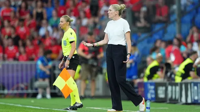 Gemma Grainger, Head Coach of Norway, gestures during the UEFA Women's EURO 2025 Group A match between Switzerland and Norway at St. Jakob-Park on July 02, 2025 in Basel, Switzerland.