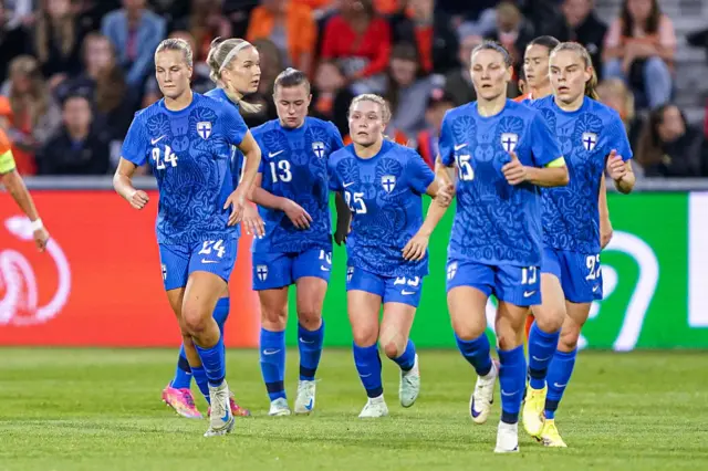 Oona Siren celebrates