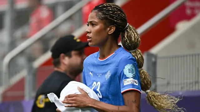 Iceland's forward #23 Sveindis Jane Jonsdottir looks at the pitch during the UEFA Women's Euro 2025 Group A football match between Iceland and Finland at the Arena Thun stadium in Thun on July 2