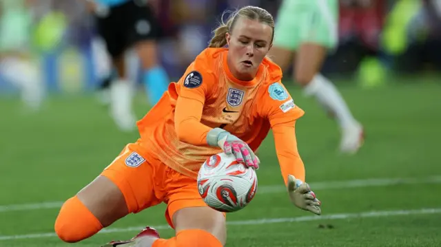 Hannah Hampton of England making a save