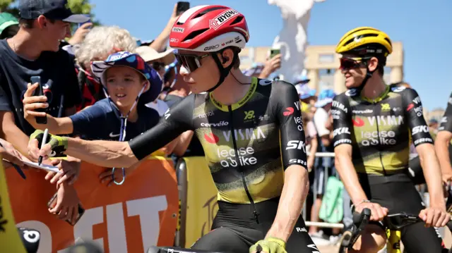 Jonas Vingegaard before stage 16 of the 2025 Tour de France