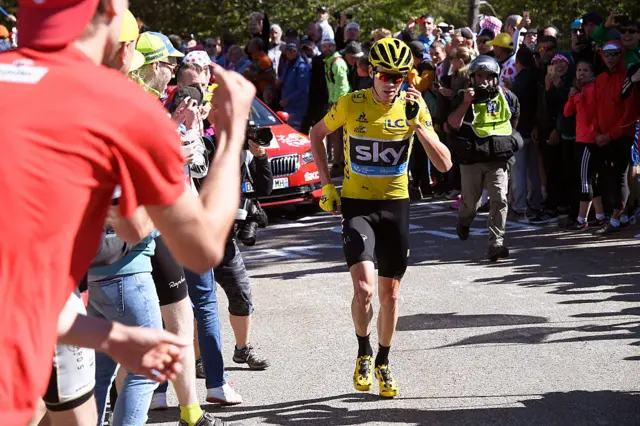 Chris Froome running up Mont Ventoux in 2016