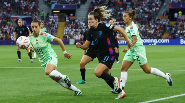 Lauren Hemp running for the ball