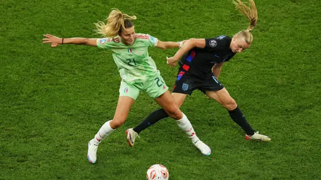 Michela Cambiaghi of Italy and Aggie Beever-Jones of England compete for the ball