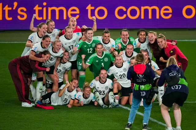 Germany celebrate win in quarter-final over France