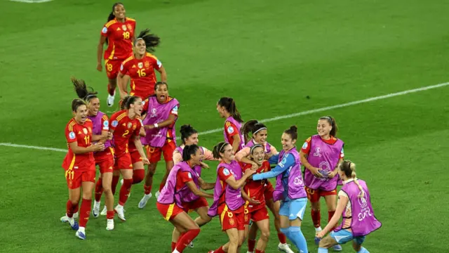 Aitana Bonmati of Spain celebrates scoring her team's first goal with teammates
