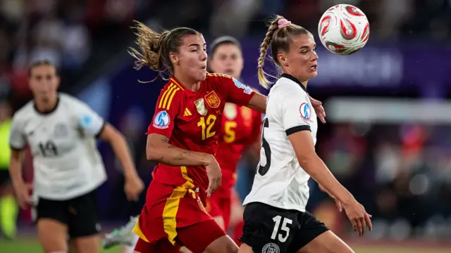 Selina Cerci of Germany (R) in action against Patri Guijarro of Spain