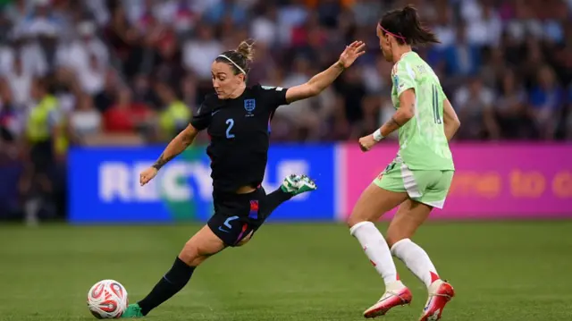 Lucy Bronze