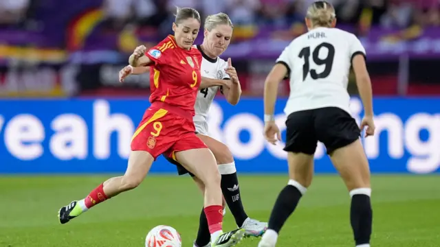 Esther Gonzalez forward of Spain and GOTHAM FC and Rebecca Knaak defender of Germany
