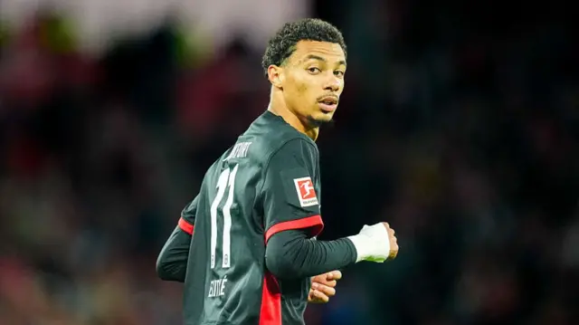 Hugo Ekitike in action for Eintracht Frankfurt