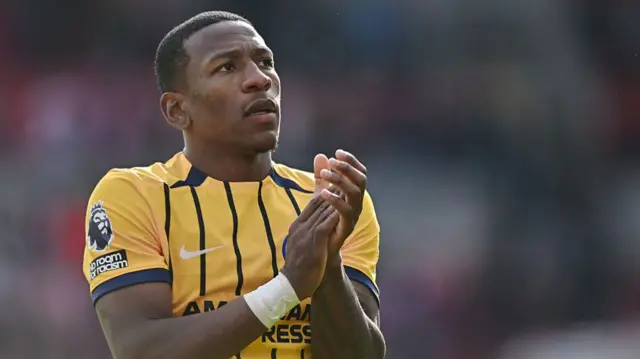 Pervis Estupinan applauds Brighton fans