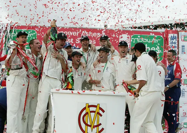 England celebrate winning the Ashes in 2005