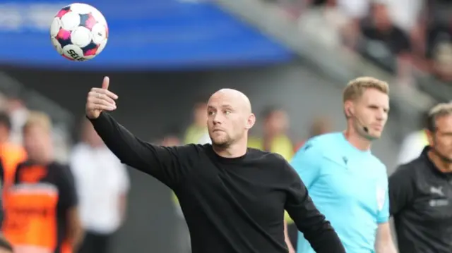 Hibs head coach David Gray