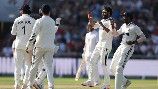 India team celebrating