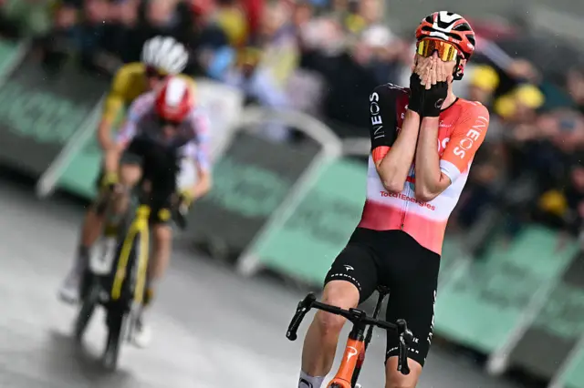 Thymen Arensman wins stage 19