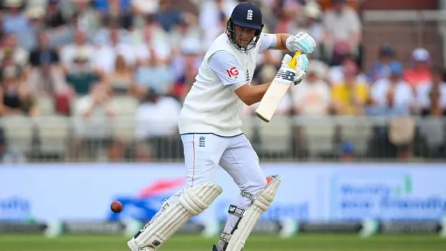 Joe Root bats vs India at Old Trafford