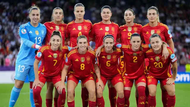 Spain line up (L-R) Cata Coll, Patricia Guijarro, Irene Paredes, Maria Mendez, Esther Gonzalez, Alexia Putellas, Olga Carmona, Mariona Caldentey, Aitana Bonmati, Ona Batlle, Claudia Pina pose prior the UEFA Womens EURO 2025 Semi-Final match between Germany and Spain at Stadion Letzigrund