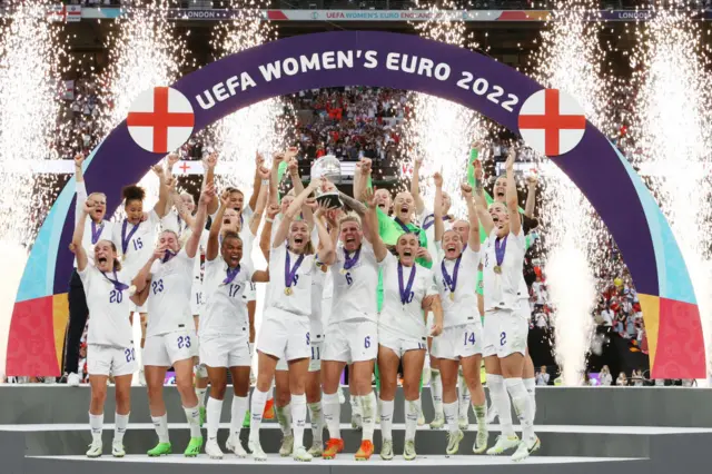 England Euros 2022 win title lift trophy