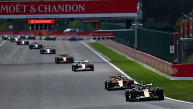 Verstappen leads Piastri at the Belgian GP