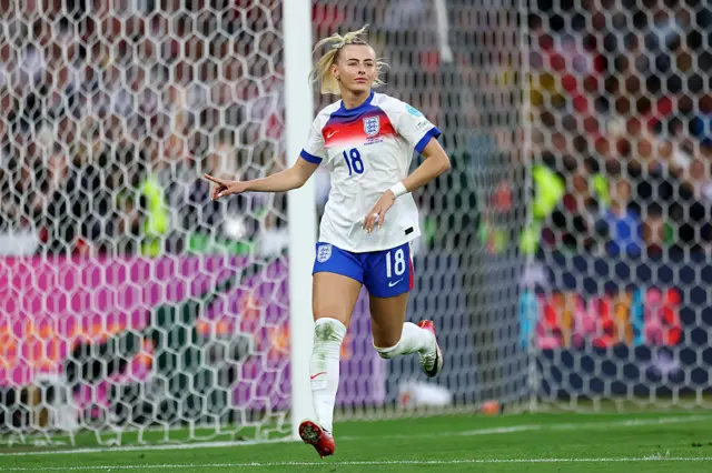 Chloe Kelly celebrates scoring winning penalty against Spain in Euro 2025