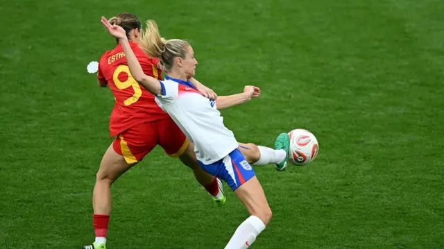 Esther Gonzalez of Spain is challenged by Leah Williamson of England during the UEFA Women's EURO 2025 Final match between England and Spain