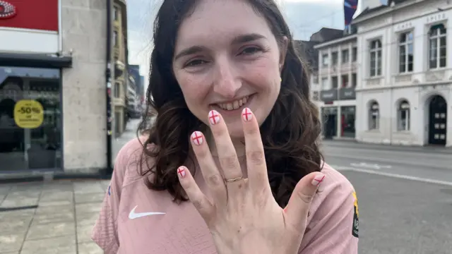 England fan Jenny in Basel