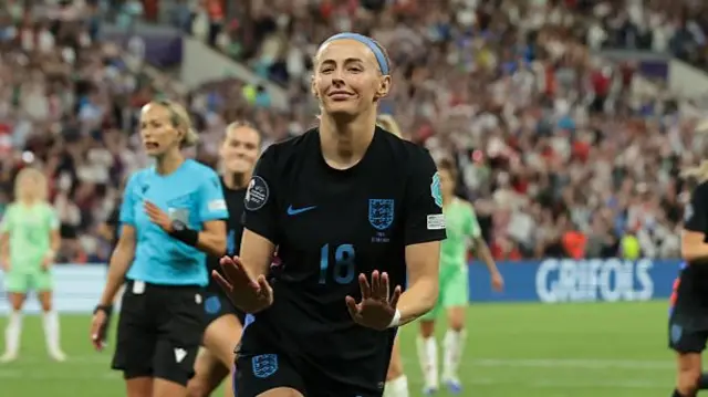 Chloe Kelly celebrates goal against Italy