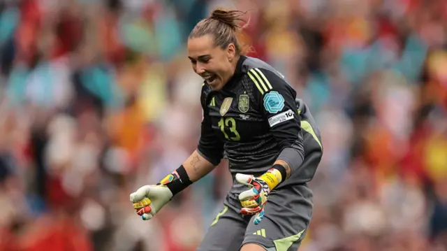 Spanish goalkeeper celebrating