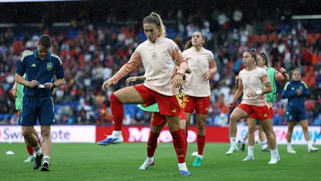 Alexia Putellas of Spain warms up with her teammates prior to the UEFA Women's EURO 2025 Final match between England and Spain at St. Jakob-Park