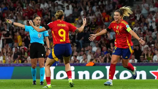 Alexia Putellas of Spain celebrates scoring her team's third goal during the UEFA Women's EURO 2025 Group B match between Spain and Portugal at Stadion Wankdorf on July 03, 2025 in Bern, Switzerland.