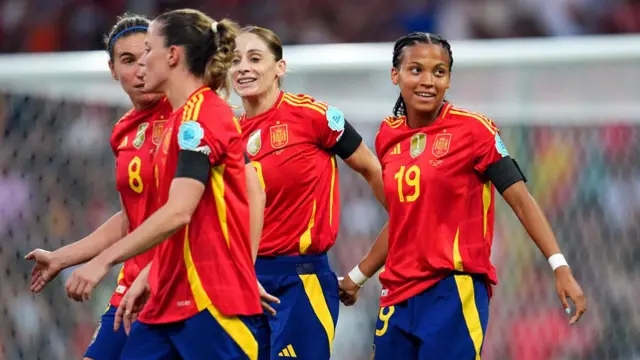 Vicky Lopez of Spain celebrates with teammates after scoring her team's second goal during the UEFA Women's EURO 2025 Group B match between Spain and Portugal at Stadion Wankdorf on July 03, 2025 in Bern, Switzerland.