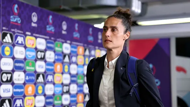Montse Tome, Head Coach of Spain, arrives at the stadium prior to the UEFA Women's EURO 2025 Group B match between Spain and Portugal at Stadion Wankdorf on July 03, 2025 in Bern, Switzerland.