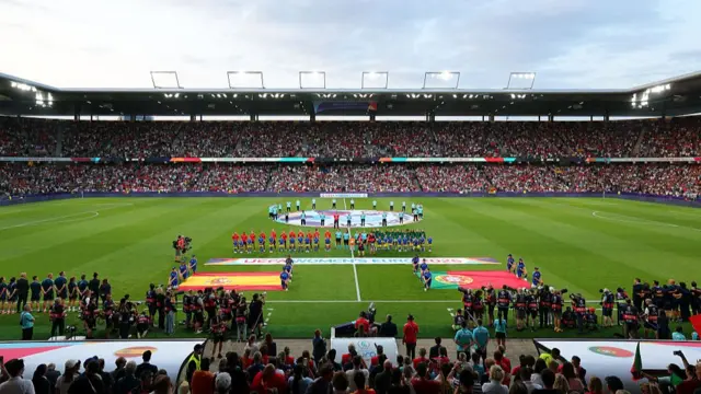 The players of Spain and Portugal line up ahead of kick-off prior to the UEFA Women's EURO 2025 Group B match between Spain and Portugal at Stadion Wankdorf on July 03, 2025 in Bern, Switzerland.