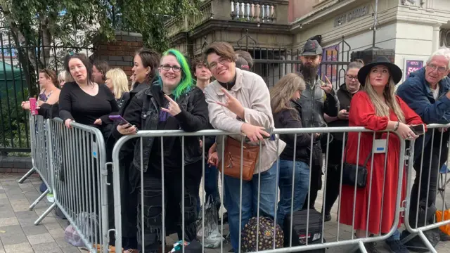 Fans gathered at the bringe