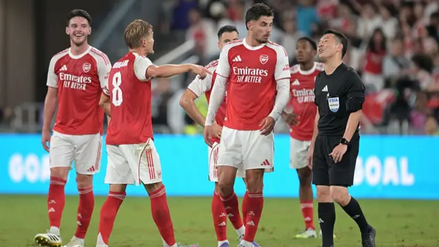 Arsenal and referee