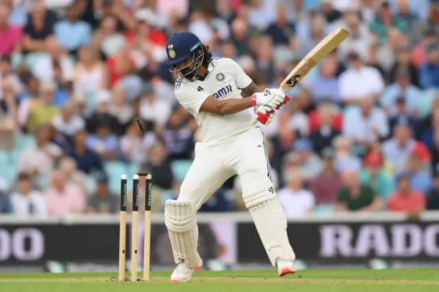 KL Rahul drags Chris Woakes onto his stumps