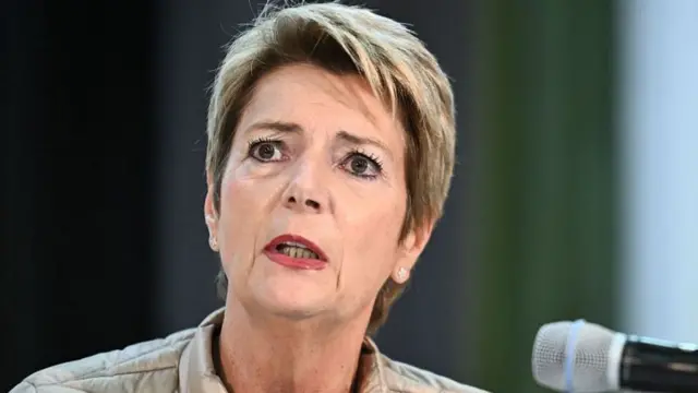 Karin Keller-Sutter has a worried facial expression