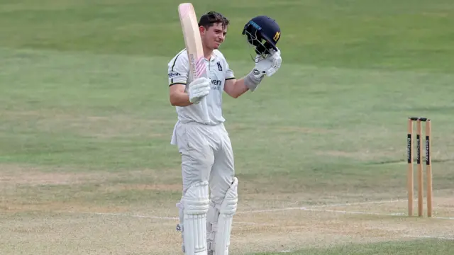 Warwickshire all-rounder Ethan Bamber