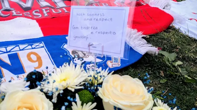 Wreath saying with sadness and respect - Youssef